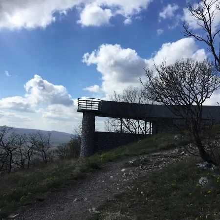 러브호텔 Feherhaz Alkalmi Szallo 2*