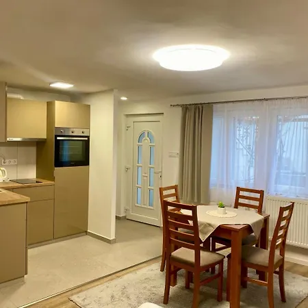 Feherhaz Alkalmi Szallo 페치