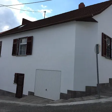Fehérház Alkalmi Szálló Love hotel Pécs