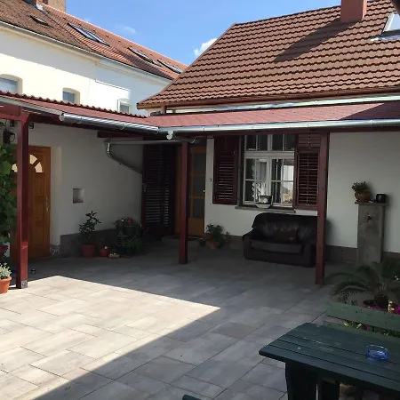 러브호텔 Feherhaz Alkalmi Szallo