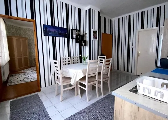 Timebasishotel Feherhaz Alkalmi Szallo 2*