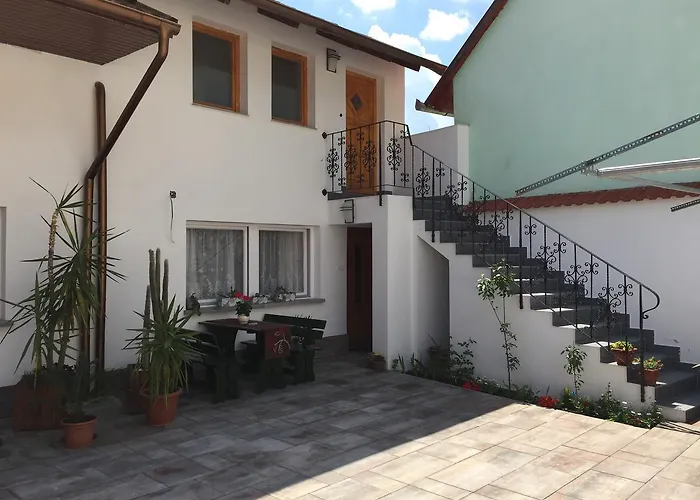 Feherhaz Alkalmi Szallo Hotel miłości 2*